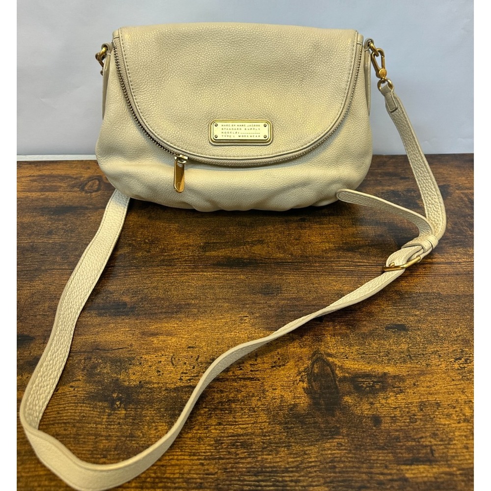 Marc by Marc Jacobs Classic Q NATASHA Biege Crossbody Leather Shoulder Bag *Flaw - Picture 16 of 16
